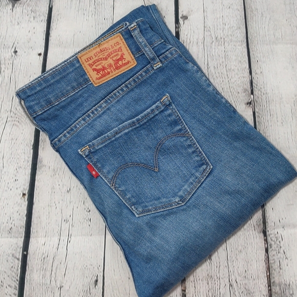 levi's 712 slim size 28